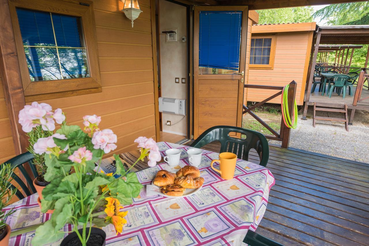 Camping Village Il Poggetto Troghi Kültér fotó